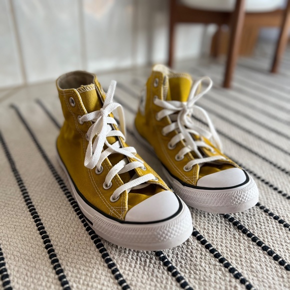 CONVERSE Chuck Taylor All-Star Canvas High Tops Mustard Yellow (M6, W8) - Picture 2 of 9